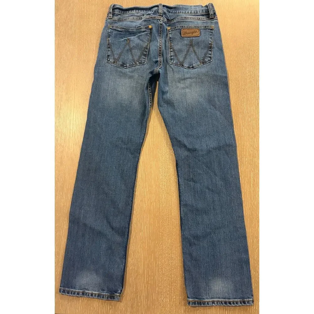 Wrangler Retro Slim Straight Jeans Women’s 30x32 Medium Wash Denim‎ Low Rise